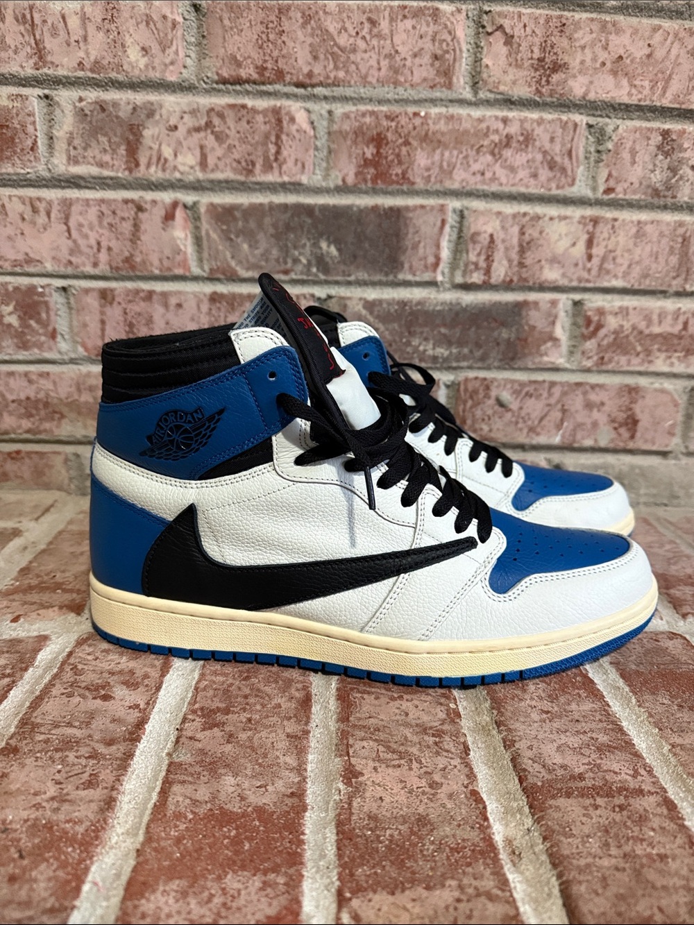 Mens Jordan 1 High retro Travis Scott fragment size 12